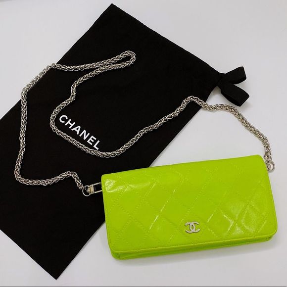 CHANEL Handbags - ᴀᴜᴛʜᴇɴᴛɪᴄ ᴄʜᴀɴᴇʟ Qᴜɪʟᴛᴇᴅ ʟᴀᴍʙꜱᴋɪɴ ʙɪ-ꜰᴏʟᴅ ʟᴏɴɢ ᴡᴀʟʟᴇᴛ ᴏɴ ᴄʜᴀɪɴ